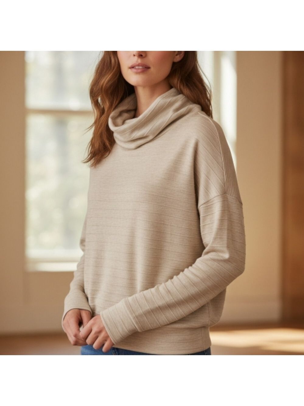 Women's L Cream Lightweight Stretchy Camel Tan Sweater